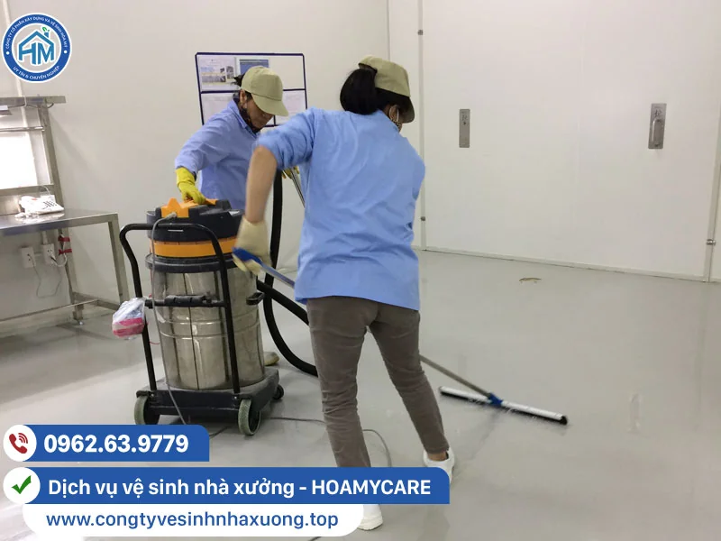 Phủ bóng sàn epoxy