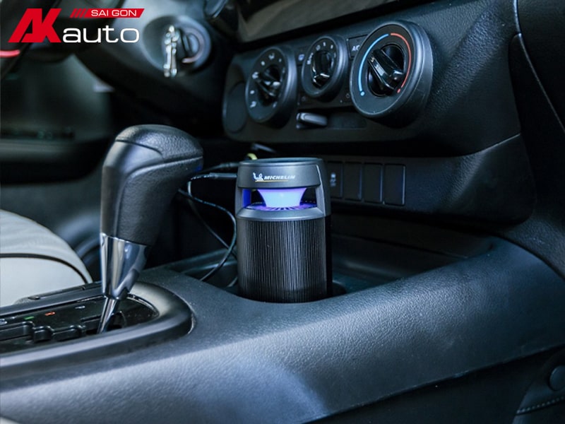 Phun khử mùi ô tô bằng nano bạc, <strong>HOAMYCARE</strong> Giải pháp chuyên nghiệp cho mùi hôi trong xe